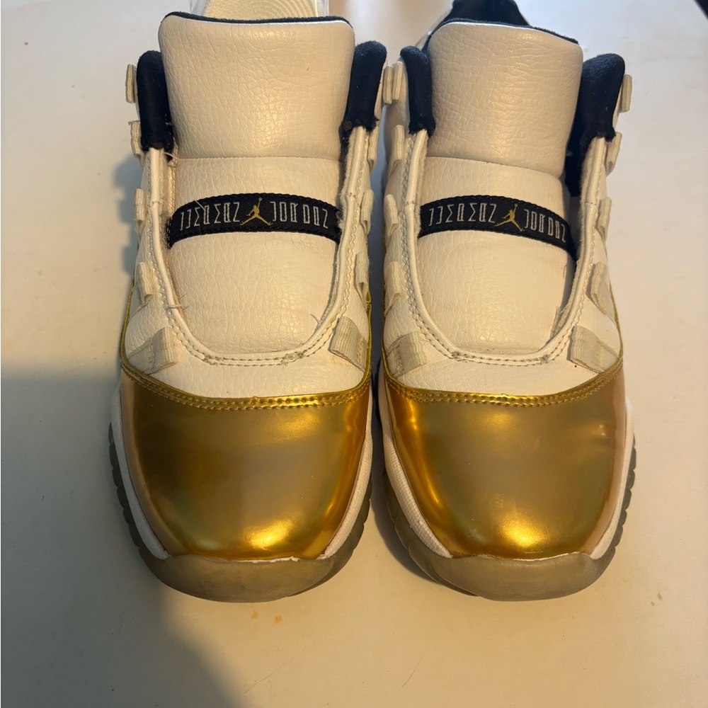 Jordan Kids White and Gold Sneakers